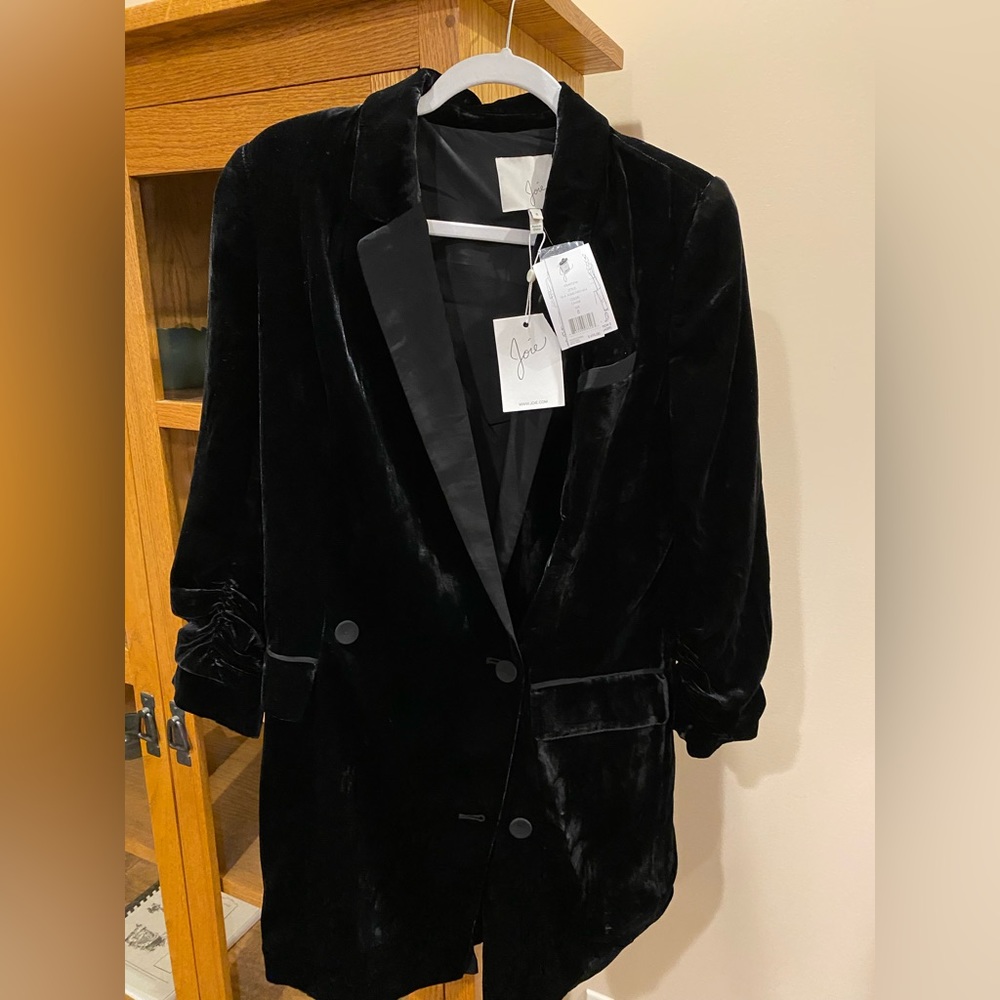 Joie Albertyne Velvet Blazer Dress
in Black.